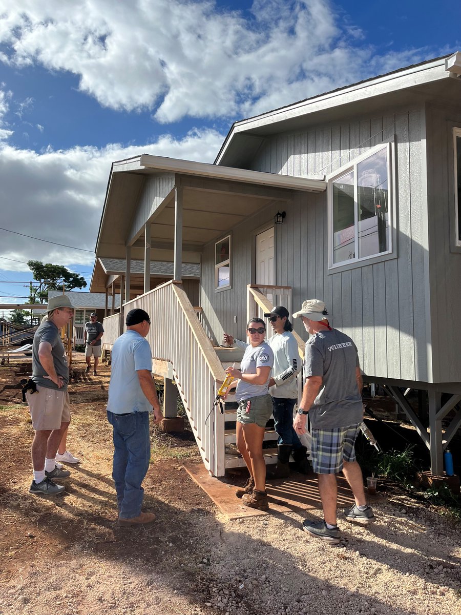 KauaiHabitat's tweet photo. This Thrivent Financial Top Producers team is quite impressive! Today, they spent the day tackling construction projects at our Waimea Huakai subdivision! Way to #BuildAloha!! #Thrivent #BuildAloha #HomesAndHope https://t.co/l7si2NYnGt @financialthrive https://t.co/zd1egEgK8H