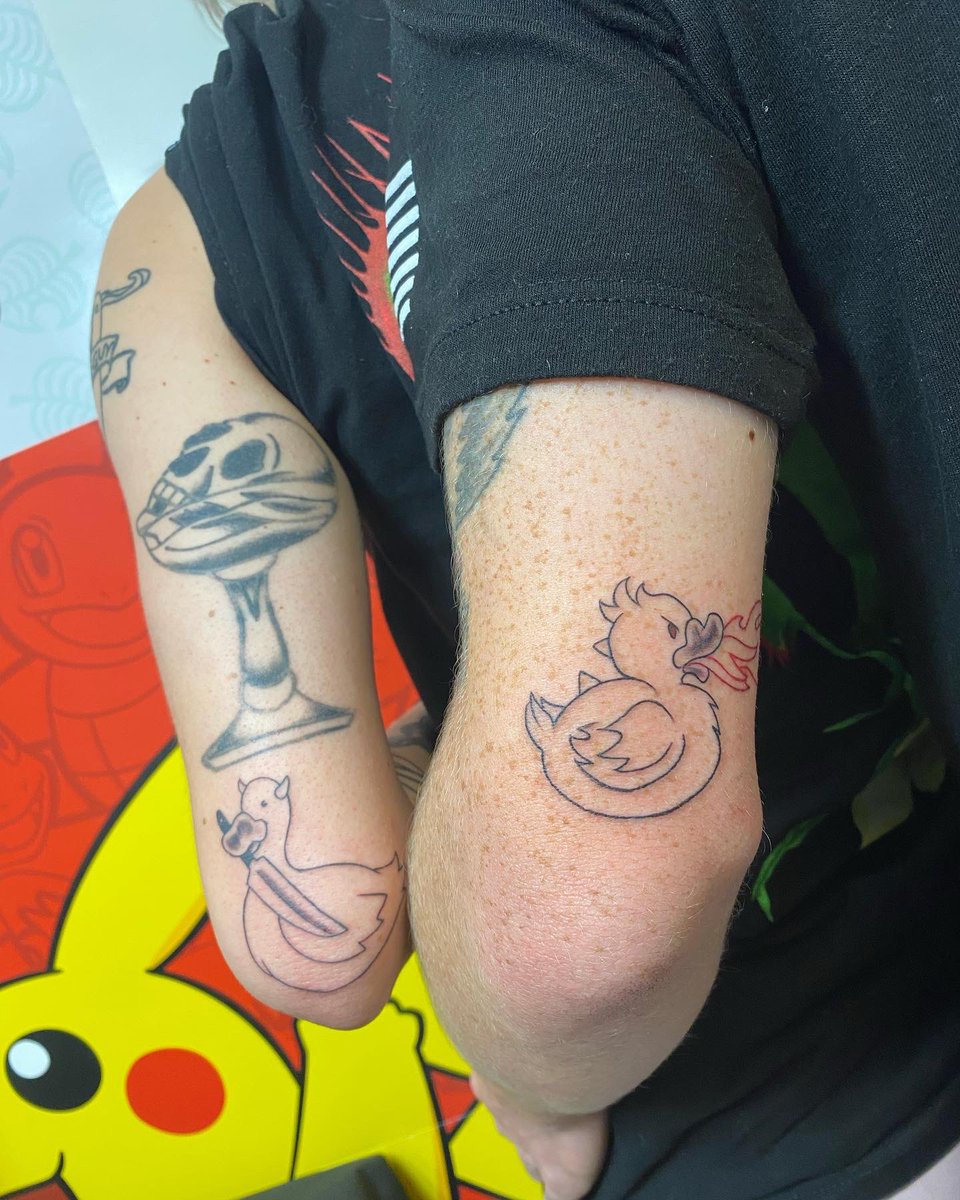 narcissustattoo's tweet photo. A really sweet couple came into @gypsy.smoke.studios today and got a set of #custom #rubberducky #oddduck #tattoos by me. They came out perfect and my clients were a pleasure to work with! Message me if youโd like to set your #tattoo #appointment this month or next๐๐ https://t.co/mA49Rk8Dlf