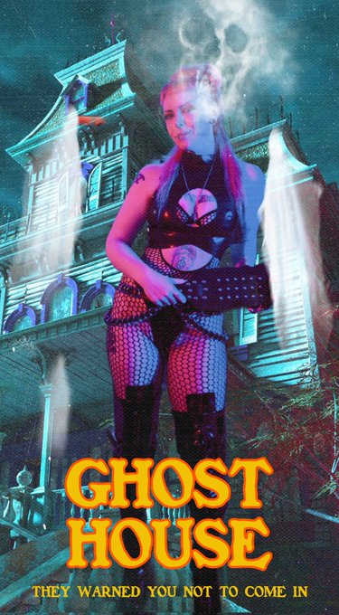 I'm the reason for the season 👻🎃🔪 https://t.co/Se87pwjcSa