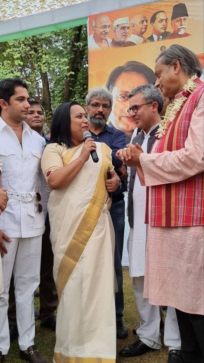 Ayeshap19's tweet photo. An August ⁦⁦@ShashiTharoor⁩

⁦⁦@ProfCongHaryana⁩ congratulated Dr Tharoor ⁦@SalmanSoz⁩ for their induction in CWC.

On the eve of 31.08.2023, there was a gathering of AIPC professionals from across India. AIPC celebrates 6 years of its existence. https://t.co/cfzBcFQgEk