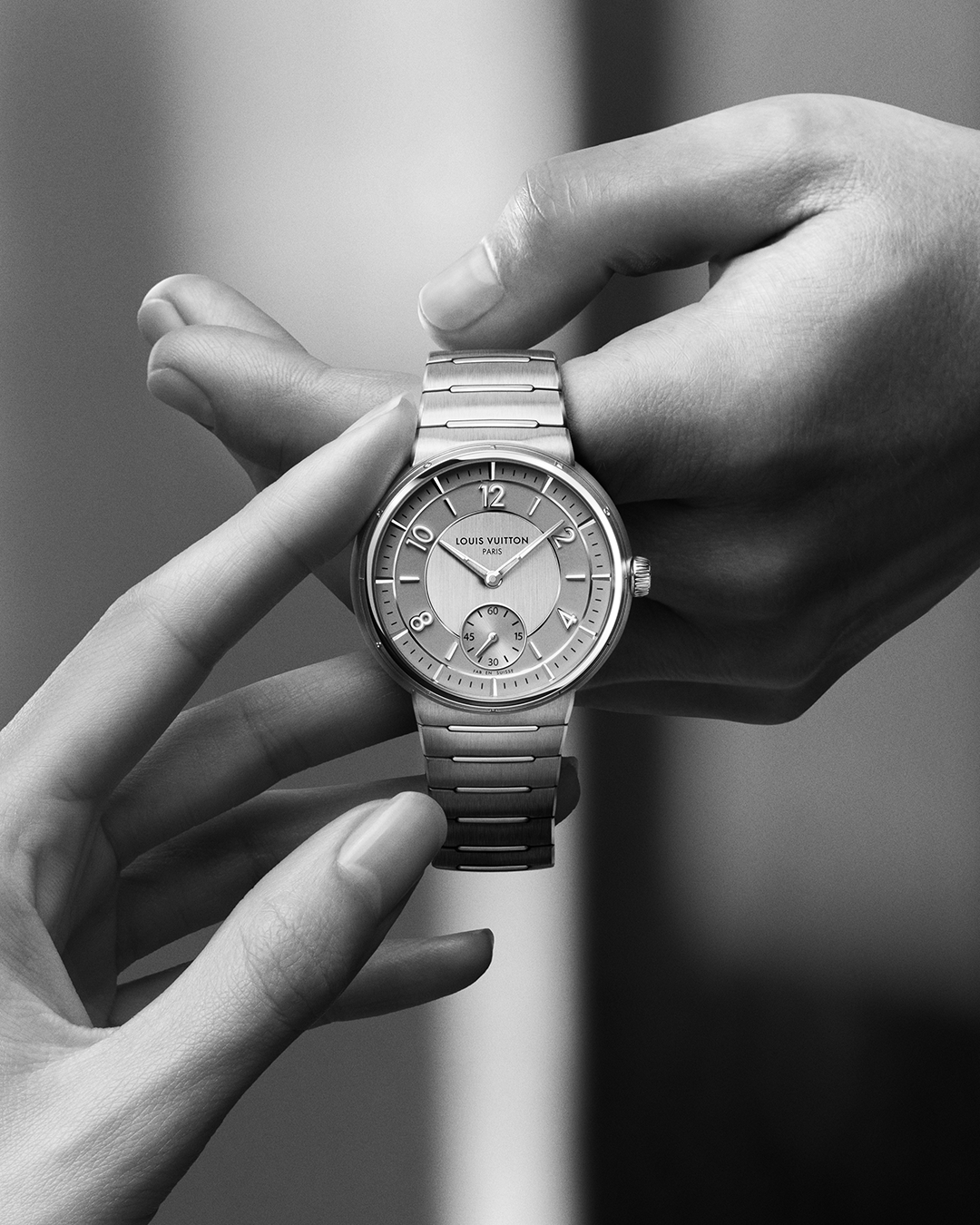 Louis Vuitton on X: The new Tambour watch. Unveiling #LouisVuitton's first  integrated bracelet, #BradleyCooper showcases the steel model featuring a  sophisticated silver-grey dial. Discover the icon's latest variation at