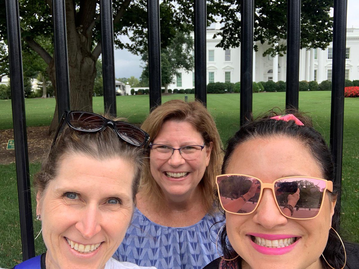 Excuse me sir… May we have a word with the man of the house. The one and only @DrSamButler and my favorite cardiac nurse scientist Dorothy Vitner at the White House at @8thWCPCCS2023