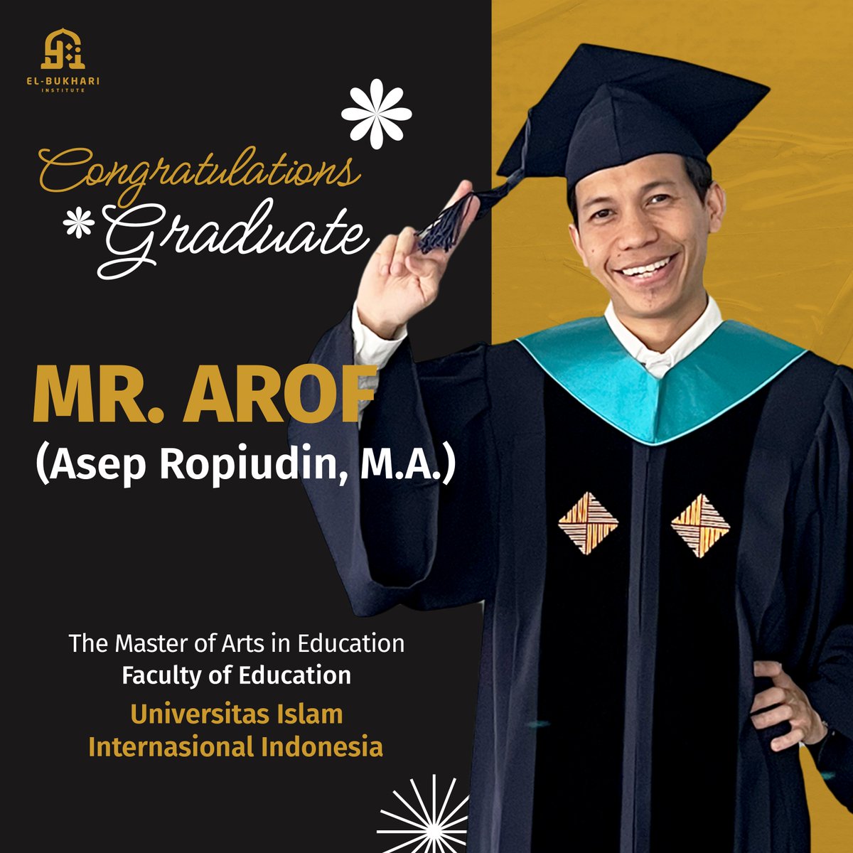 BincangSyariah's tweet photo. Selamat Mr. @arof18 yang sudah menyelesaikan studi di @uiiiofficial 

Semoga ilmunya bermanfaat untuk kebaikan, berkah pengetahuannya, dan jadi sumber pahala amal jariyah, aamiin. https://t.co/0UJIJ5jDgE