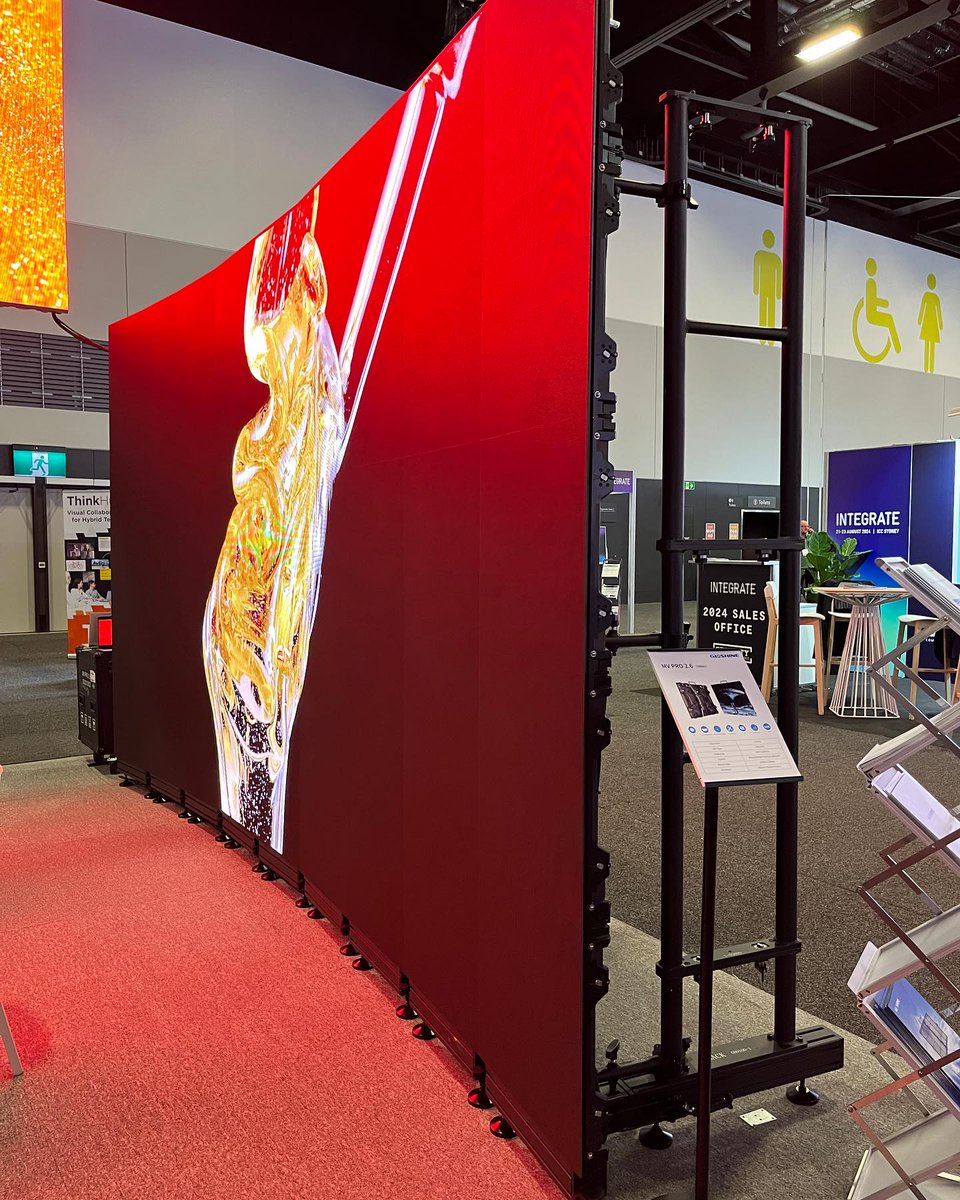 bonnie_xu19's tweet image. Fantastic indoor curved 2.6mm panel! It supports HDR display technology, stable and clearly presenting high -quality images and fulfill high-speed dynamic photography picture requirements. #gloshine #leddisplay #indoorscreen #hdrscreen