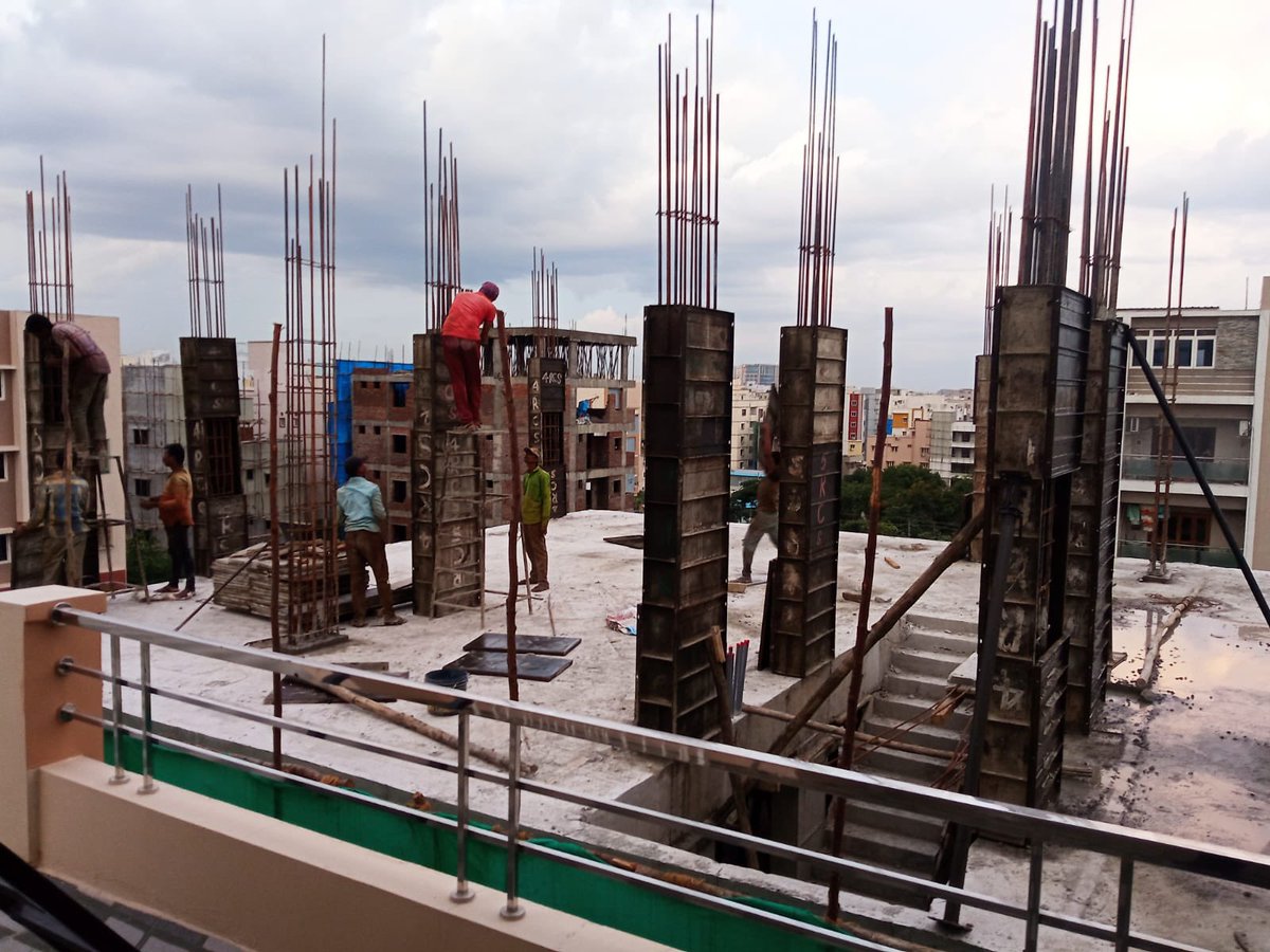 Maheshvalasardy's tweet photo. Dear Sir, 
  We are a resident at gopal nagar society, in our road(11B), plot no 281 owners are constructing 5 floors in 300 square yards plot area, we have raised many complaints to GHMC, yesterday they came and demolished 1 piller, with in 2 hours of time the builder re builted https://t.co/6GiSdjz1PQ