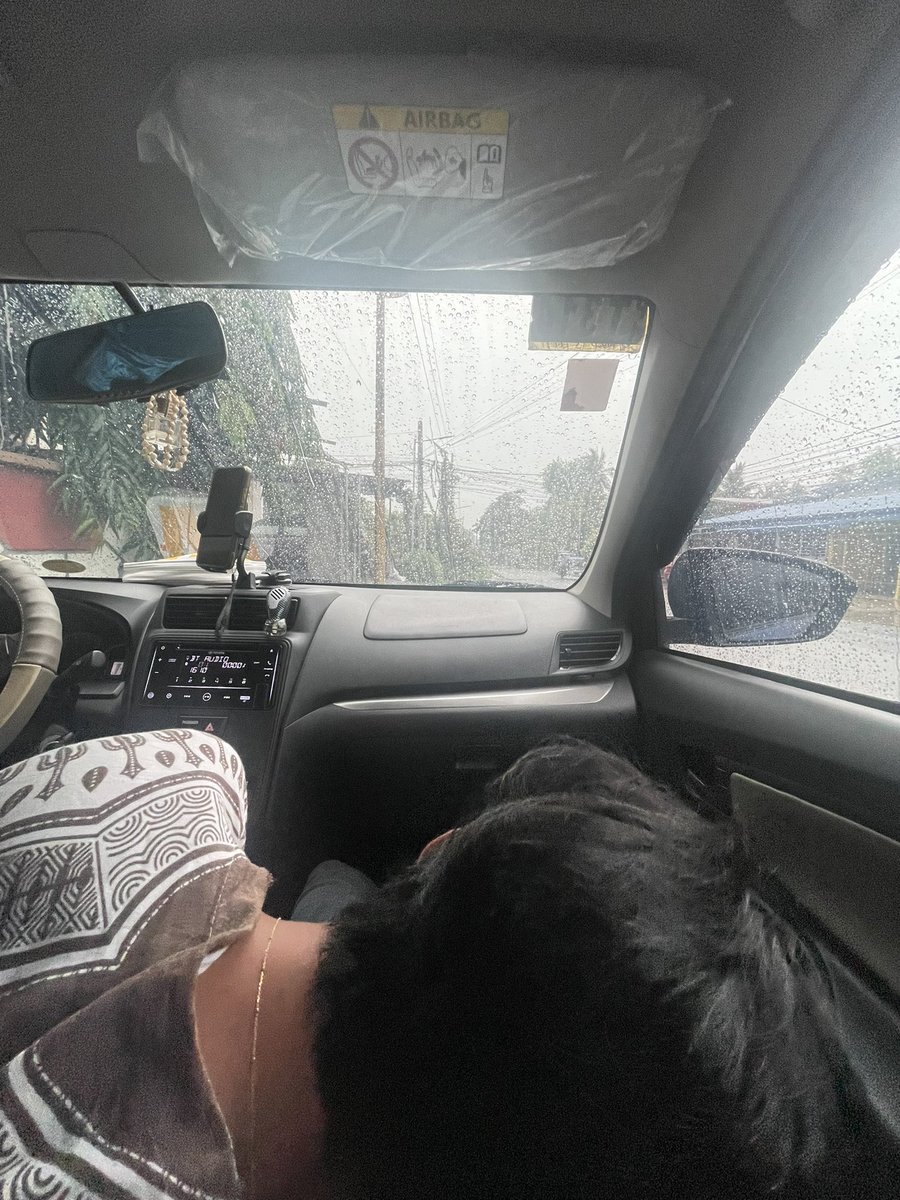 peterfucker_69's tweet photo. Happy raining! https://t.co/Nhq1kr3Qhk