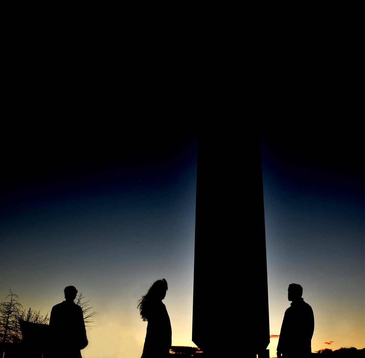 Después de más de tres años de trabajo, hemos terminado de grabar nuestro primer disco. Ya queda menos para que esta experiencia vea la luz en forma de música. Os dejamos los canales para escucharla.

Spotify: open.spotify.com/artist/0cwfPF7…
Youtube: youtube.com/@tyrell723/fea…