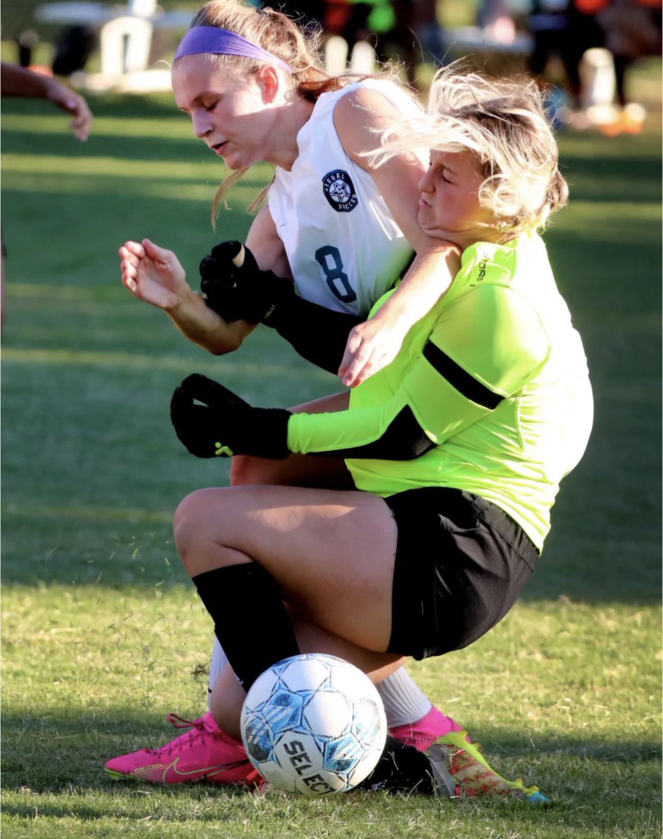 ACPennington27's tweet photo. This is how my afternoon went….
❤️⚽️💛🏹
📸 courtesy of the DNJ https://t.co/ogUXuN5mOR