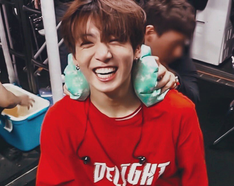 elysiancollect's tweet photo. JUNGKOOK BIRTHDAY GIVEAWAY 💜

7 winners of 15php GCash 🫶
- mbf, rt &amp; like
- drop ur proof w/ selca or video of jungkook with the members &amp; tags

Ends: Sept 7, 10 pm
#정국 #JungKook 
#토티즈후훙 #앙큼연하남쩨케
#HAPPYJKDAY 
#HappyBirthdayJungkook https://t.co/i53nNwXMN9