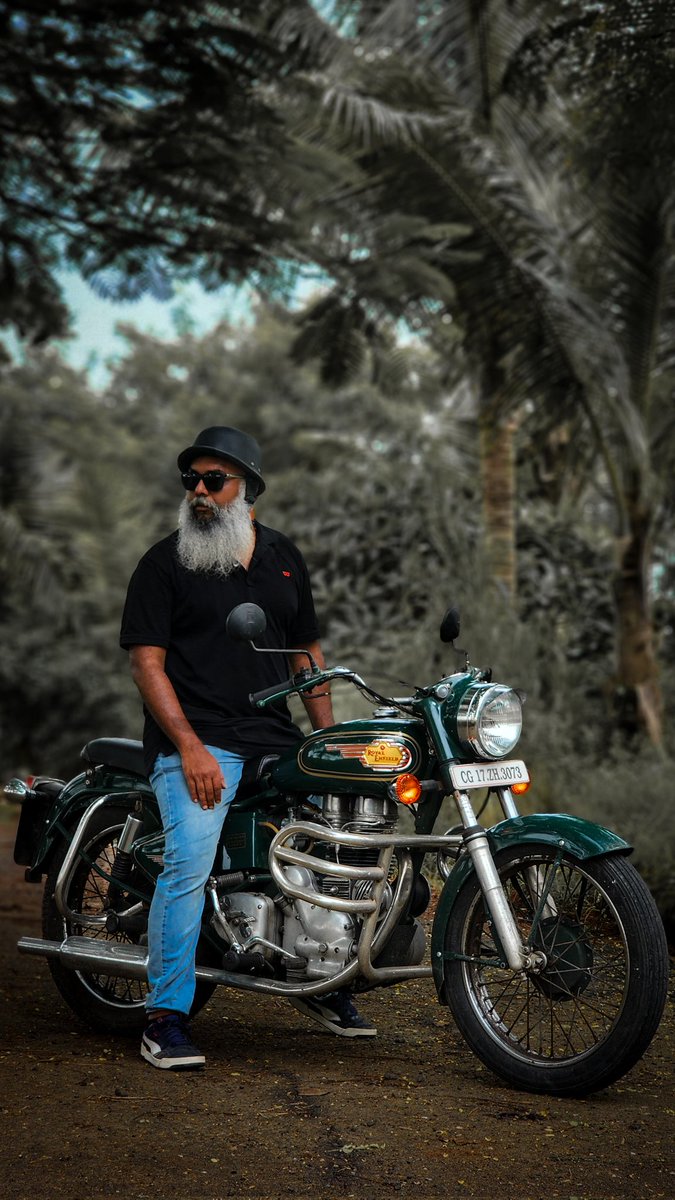 #bulletmerijaan <a href="/royalenfield/">Royal Enfield</a>