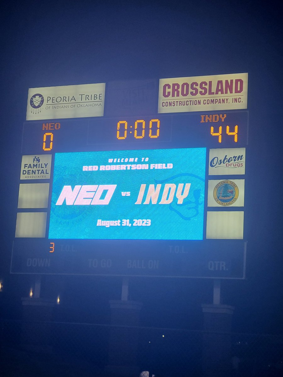 Pirates win!! Congratulations to <a href="/CoachDonerson/">Keith Donerson</a> on his first win of many at the helm of Indy football!! #myindy <a href="/IndyPirates/">Independence CC Pirates Athletics</a> <a href="/DreamU_IndyFB/">Indy CC Football</a>