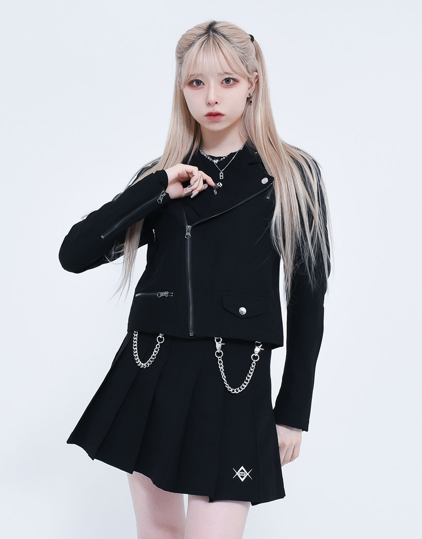 civarize_store's tweet photo. 【NEW ARRIVAL】

REFLEM【レフレム】
クロップドツイルライダースジャケット/全2色
16,280円(税込)

▼商品ページ▼
https://t.co/ZqVtnsCMRV https://t.co/yhmYK0vfPY