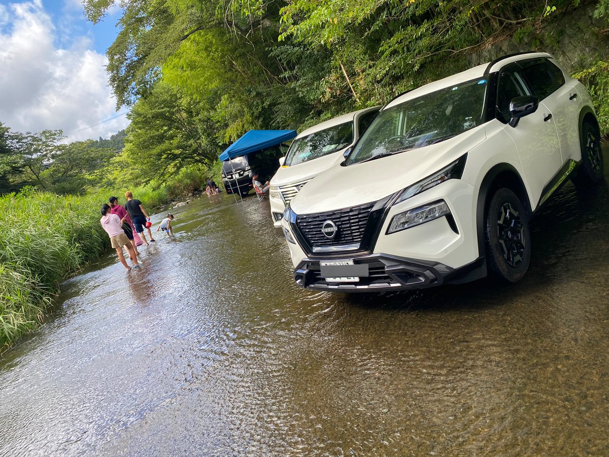 tsmnan's tweet photo. 納車して今日で一年！色んなところ行って28000キロ超え。相変わらず快適。ちなみに車体番号は1100番台でした。
#エクストレイル　#t33 https://t.co/fOxaucI0iM