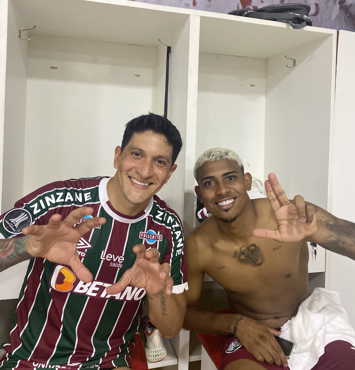 Eu não sei se salvei essa foto ou se ela me salvou 🐻LL