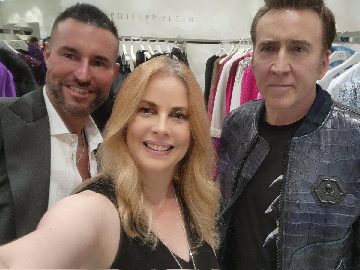 HeatherVale's tweet photo. Grand opening of the latest Philipp Plein boutique at Crystals Las Vegas ... and an interview with Philipp and Nicolas Cage. Whaaat? Yup! Proof. #NicolasCage #LasVegas #PhilippPlein #VegasUnVALEd https://t.co/Mq6QSjGmnw