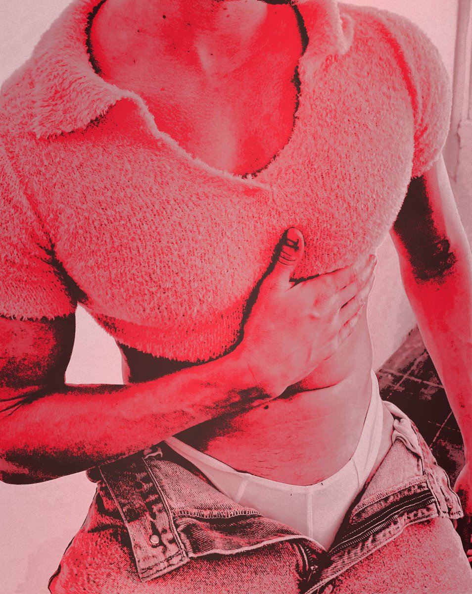 RAUNCHYHABIT's tweet photo. pink  crop  top  sweaters  are  his  new  favorite  obsession  . https://t.co/VpoOo7f2ZF