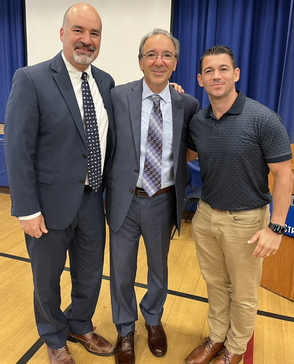 Grateful to learn from Mr. John Perricone today!

One of the most meaningful opening talks I’ve ever experienced.

Thank you to our district leadership team for their vision!

<a href="/OFFICIALFSUFSD/">Franklin Square UFSD</a>