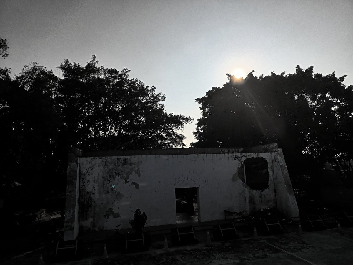AraSempai's tweet photo. Les presento un patrimonio cultural de Jalisco, la entrada norte a GDL desde el siglo XVIII "Garita, Piedras Negras"  ✨
Se encuentra dentro de la escuela primaria en la cual trabajo. https://t.co/L9XvgVTJfh