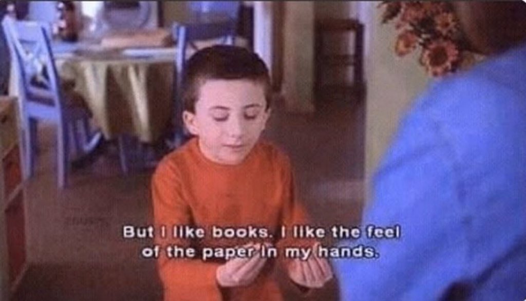 لما احد يقول لي استخدمي الكتب الالكترونية🤣..