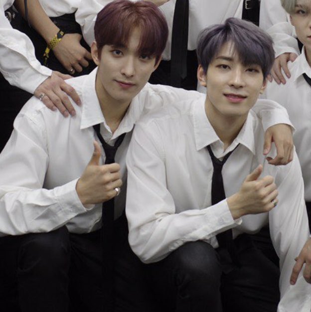 8월은 힘들었을지 몰라도 9월은 행복한 날만 있길☘️

9월도 잘 부탁드려요💕

저랑 셉랑 해주셔서 항상 감사하고 사랑해요!

앞으로도 우리 셉랑합시다🫶🏻