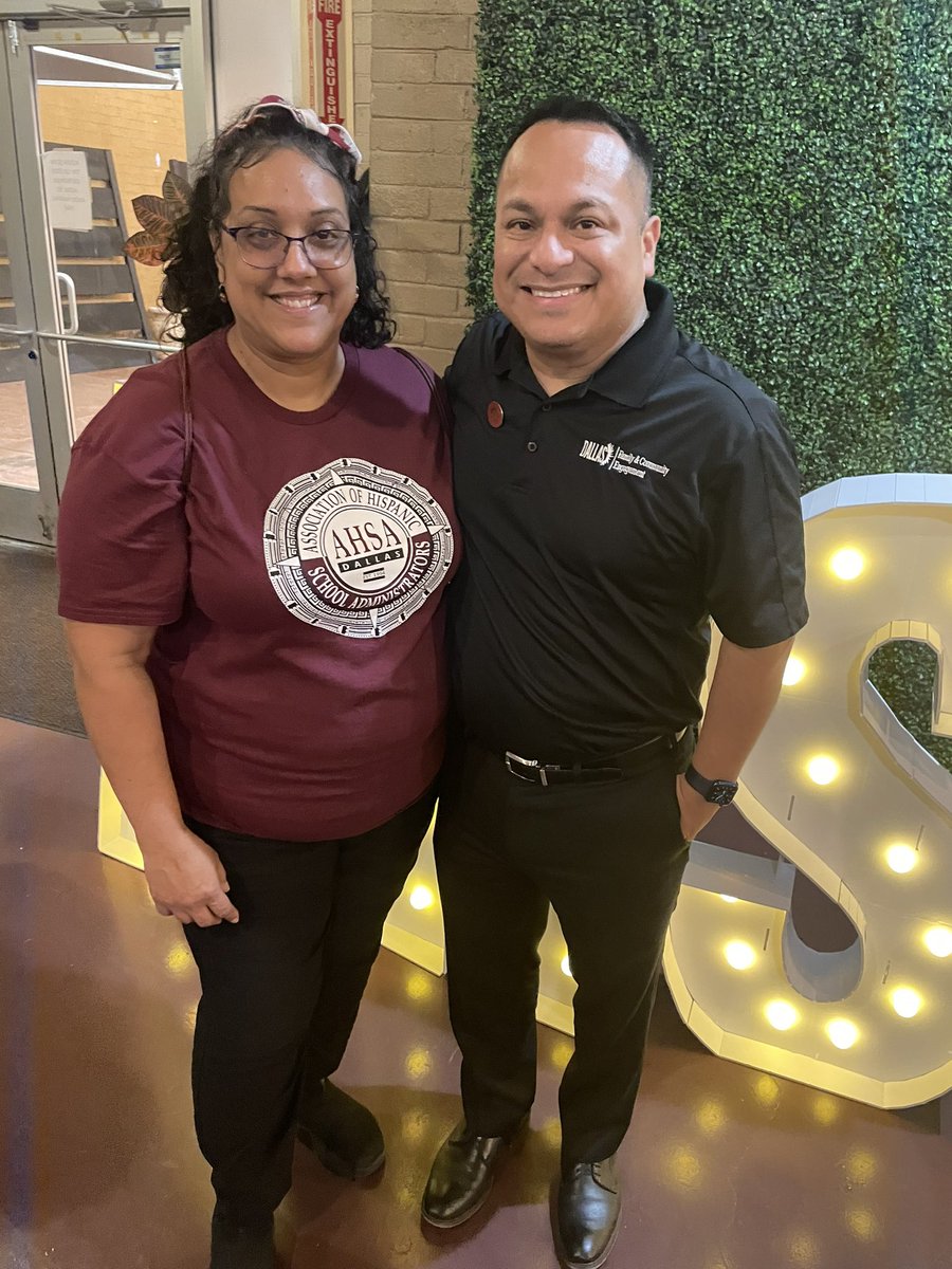 MsRiveraColon's tweet photo. The kickoff was a blast! 
#BackToSchoolKickoff
#AHSA 
#DallasISD
#DLCadre https://t.co/qvy1k9qxDS