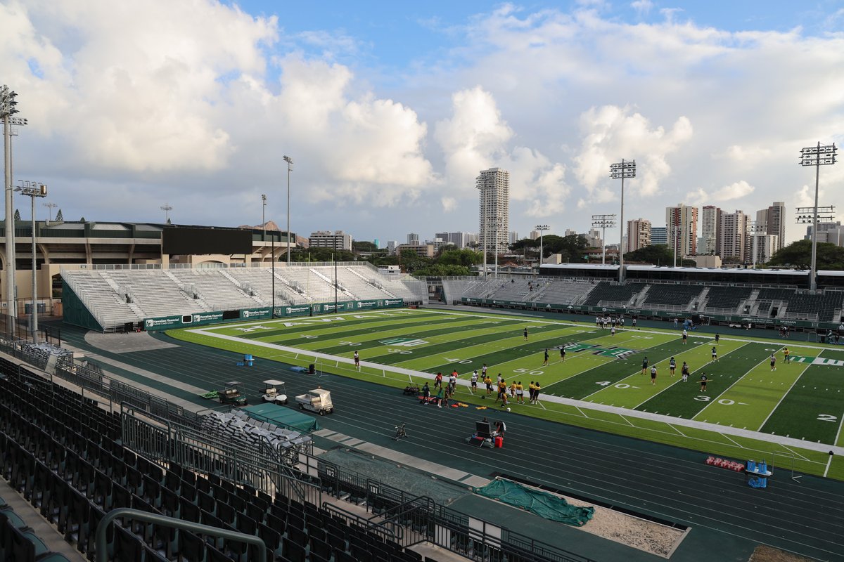 Hawaii Football tweet media