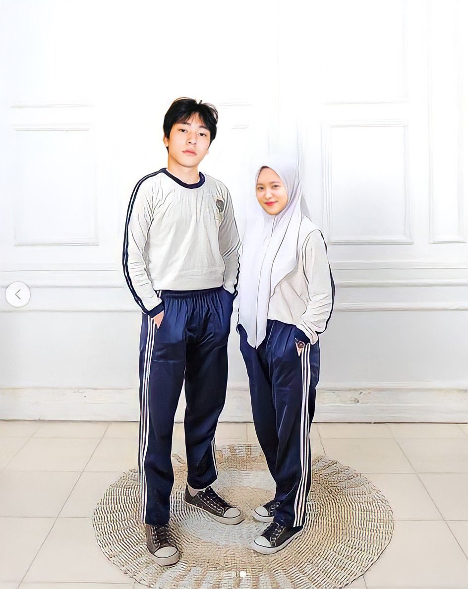 tsakyla's tweet photo. Welcoming September with the same person I met in February 2022. https://t.co/fvhVC4cZ5x