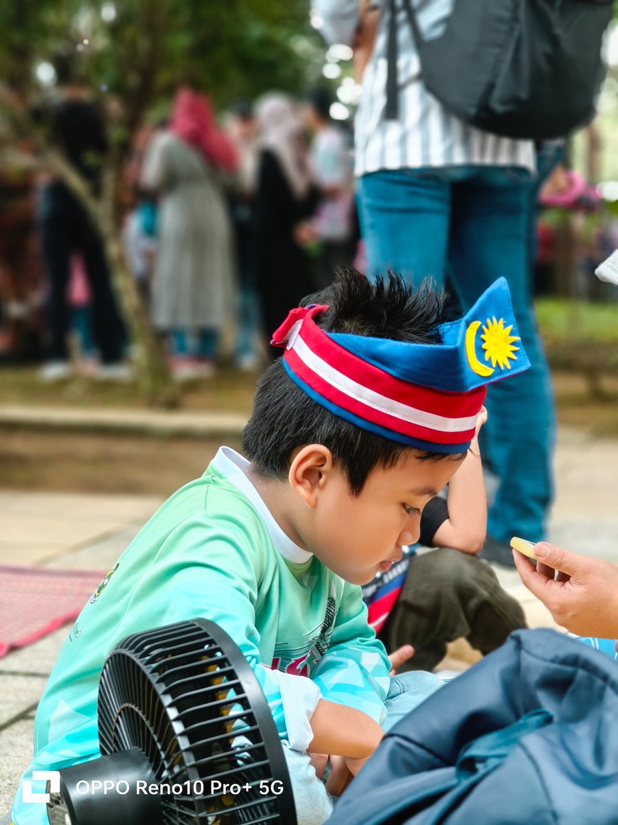 OPPOMalaysia's tweet photo. Cheers to Malaysia's 66th Merdeka! ๐ฒ๐พ
From unique faces to the different cultures, which beautifully unite us all. โค๏ธ
#OPPO66PotretMalaysia #66MerdekawithOPPO #TeamPortraitExpert https://t.co/KOE9v5foxY