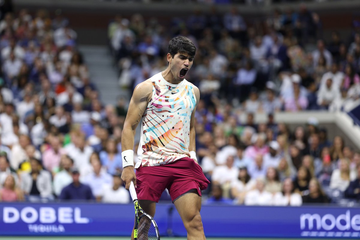 carlosalcaraz's tweet photo. Vamoooos!!! 🔥🤩‼️ 

📸 @usopen https://t.co/NXkA4PrsU0