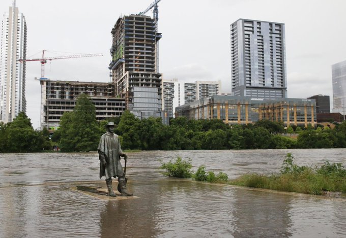 Stevie Ray Vaughan statue survives a Texas Flood, 2015