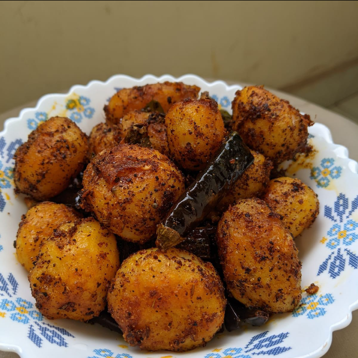 Thekichentweet's tweet photo. Indulging in those baby potato fries in an absolute delight for the taste buds.The crispy exterior and tender interior create a perfect balance of flavours.😋

#food #foodies #foodpics #foodphotography #foodlovers #foodblogger #potatofries #Cooking #yummy #potato https://t.co/VEynWbOBQa