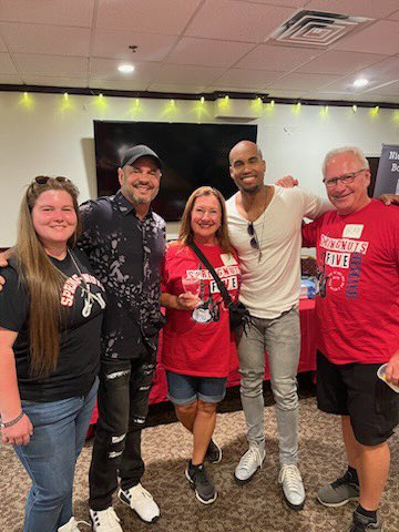 smithkc21's tweet image. Ozzie and Anthony dropped by with Garry and Nicki for Nicki’s book signing at the SpringNuts Serenade tonight! ❤️🎺🪘🥁🫶 Love these guys! #SpringNuts #S5 #SpringNutsSerenade5 #Springsteen #EStreetBand