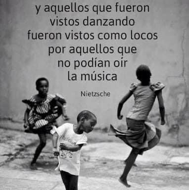 angelaldrete's tweet photo. “Admiro a quienes persiguen sus sueños sin importarles que los llamen locos y luchan por sus ideales a pesar de los obstáculos. Son los verdaderos agentes de cambio que nos inspiran a creer posible lo imposible”. 💪🌟
 #SueñaSinMiedo #Determinación #Remember https://t.co/Iwe2XBSm6t
