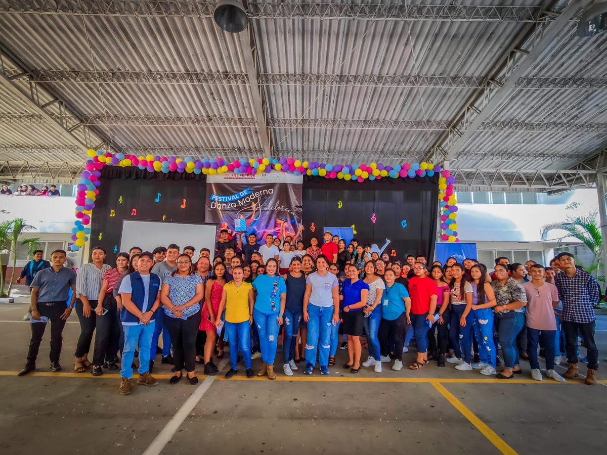 MatchConLaPaz's tweet photo. ... por parte del Banco Hipotecario y una socialización de la Ley General de Juventud. 🤠
¡Formamos parte de esta nueva historia, seguimos fortaleciendo la participación activa de los jóvenes en el departamento, somos #JóvenesConstruyendoLaPaz! 🙌🏻😎
#CONAPEJ #Juventud https://t.co/DxU0GdUqpO