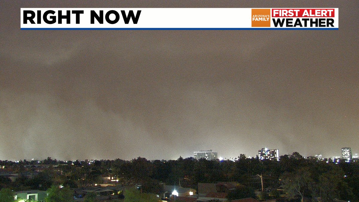 SeanOnTV's tweet photo. #FirsstAlert Dust wall rolling thru
Downtown PHX #severethunderstormwarning +#duststormwarning for most of the Valley Coverage now on @azfamily More: https://t.co/2kAm0kSH0v https://t.co/BYTSJqS3Fq