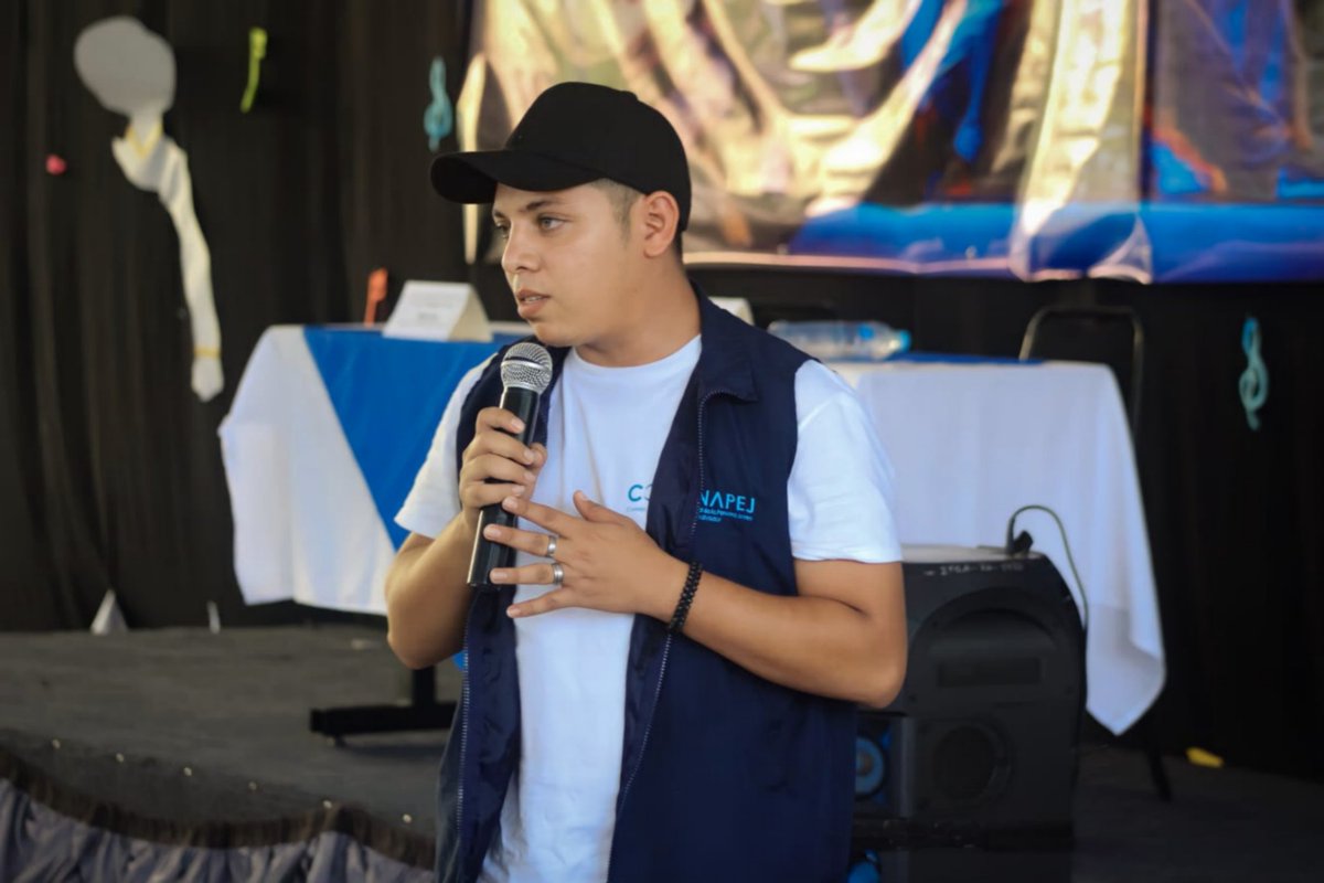 MatchConLaPaz's tweet photo. ¡Somos jóvenes #HaciendoMatchConLaPaz! 💙

Hoy cerramos el mes de la Juventud, en una Jornada Informativa organizada por la @AsambleaSV Departamental de La Paz, en donde jóvenes estudiantes de  ITCA-FEPADE Zacatecoluca recibieron una charla de educación financiera ... https://t.co/6NAvhByAPf