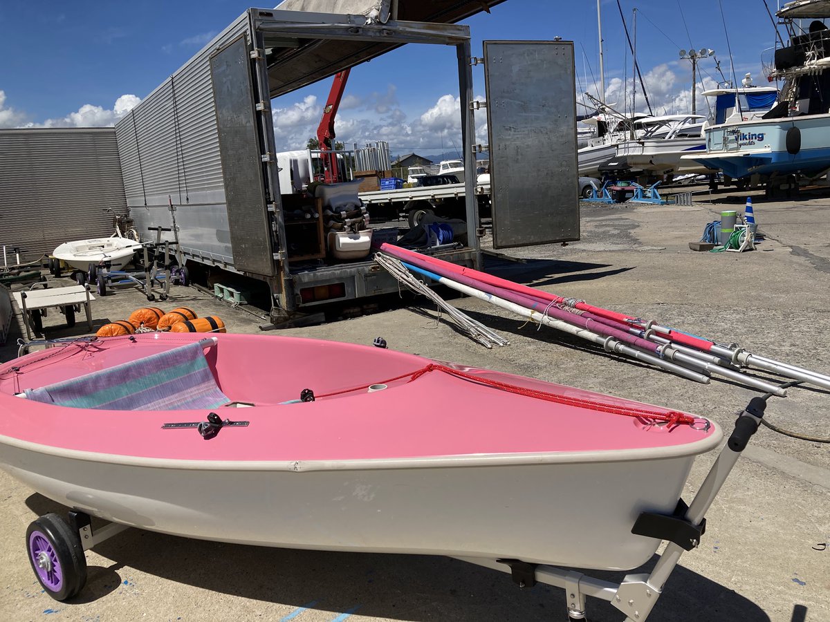 daiichimarine's tweet image. 明日からのインクルーシブセーリング全国交流大会
ハンザレースの為に河芸で積み込み
津ヨットハーバーへ
明日は海上で3マークブイを担当予定です！

#ヨット
#障がい者　
#健常者　
#ハンザ
