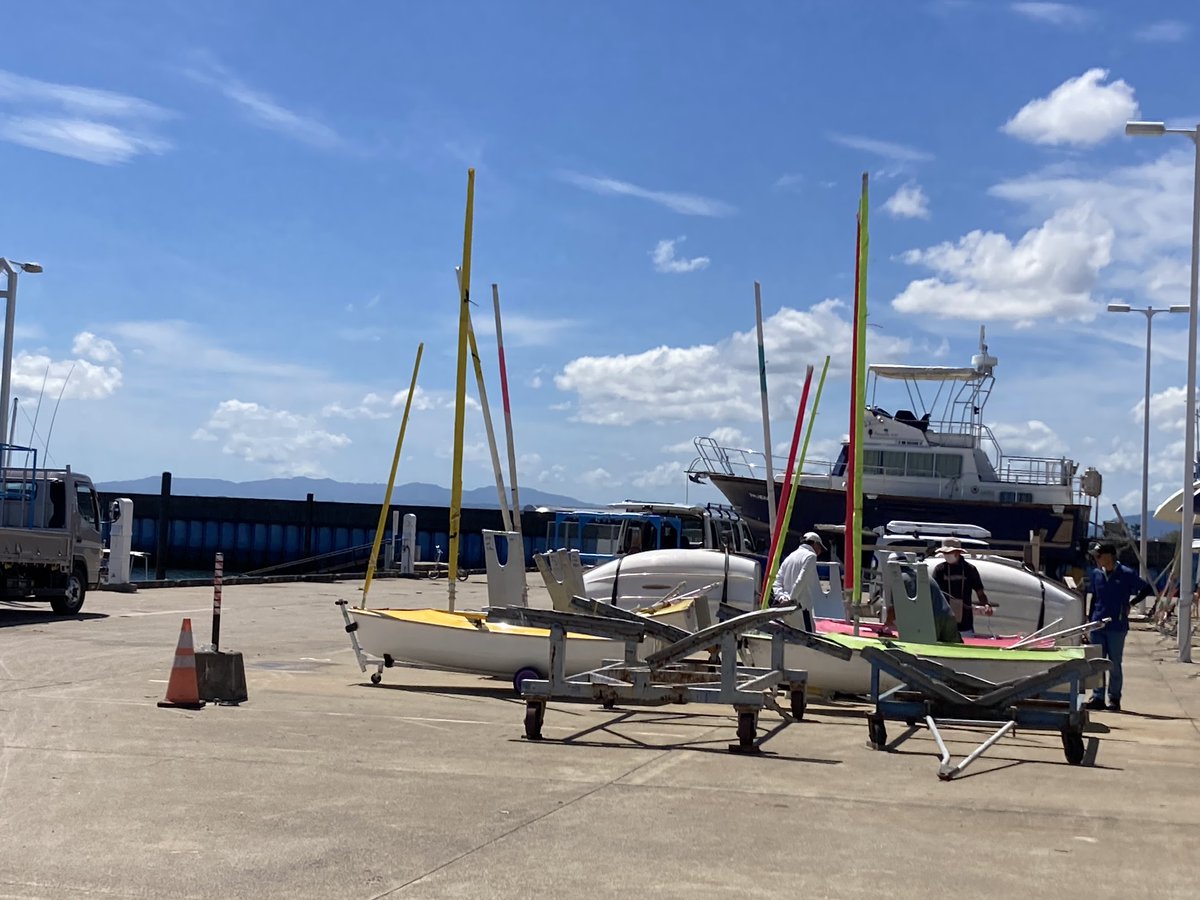daiichimarine's tweet image. 明日からのインクルーシブセーリング全国交流大会
ハンザレースの為に河芸で積み込み
津ヨットハーバーへ
明日は海上で3マークブイを担当予定です！

#ヨット
#障がい者　
#健常者　
#ハンザ