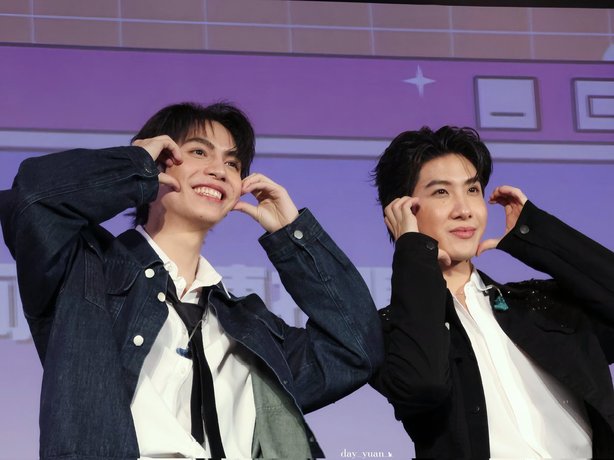 day_yuan's tweet photo. 🧡🤍🫶😘
2023.08.06 #FKreadyforTP
@Firstkpp @myktnw
#펏땅 #퍼스트 #카오탕
#FirstKhaotung
#FirstKanaphan #khaotungg
#khaotungthanawat
#กองทัพของเฟิร์ส #เด็กน้อยของขต #เฟิร์สข้าวตัง
#day_yuan https://t.co/otIYoJP52B