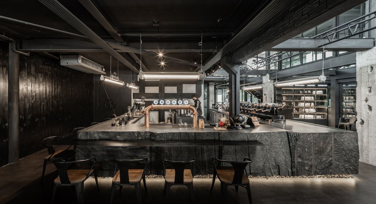 Architizer's tweet image. In this café, architecture meets technology, with designs inspired by computer components, turning each sip of coffee into a byte of digital artistry.

Details: arc.ht/47V6kzU | 📍Bangkok, Thailand