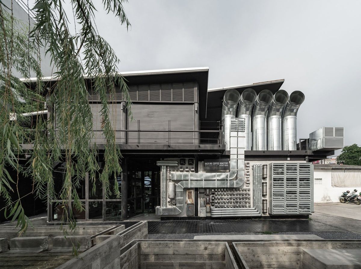 Architizer's tweet image. In this café, architecture meets technology, with designs inspired by computer components, turning each sip of coffee into a byte of digital artistry.

Details: arc.ht/47V6kzU | 📍Bangkok, Thailand