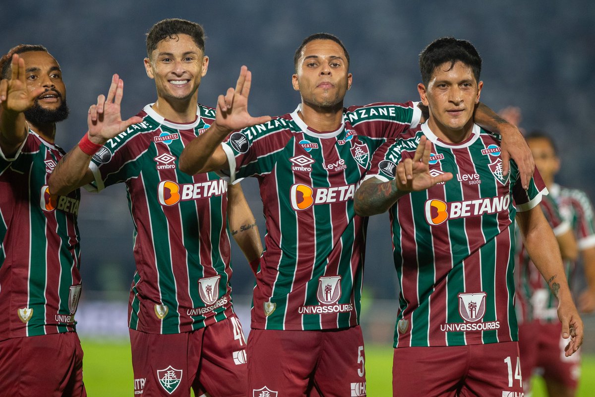 Germancanoofi's tweet photo. Semifinalista , orgulloso de este grupo. 
Faz o LL tudo mundo esquece rapaz 
❤️💚 vamooooooo tricolores https://t.co/6bBDg3tYtb