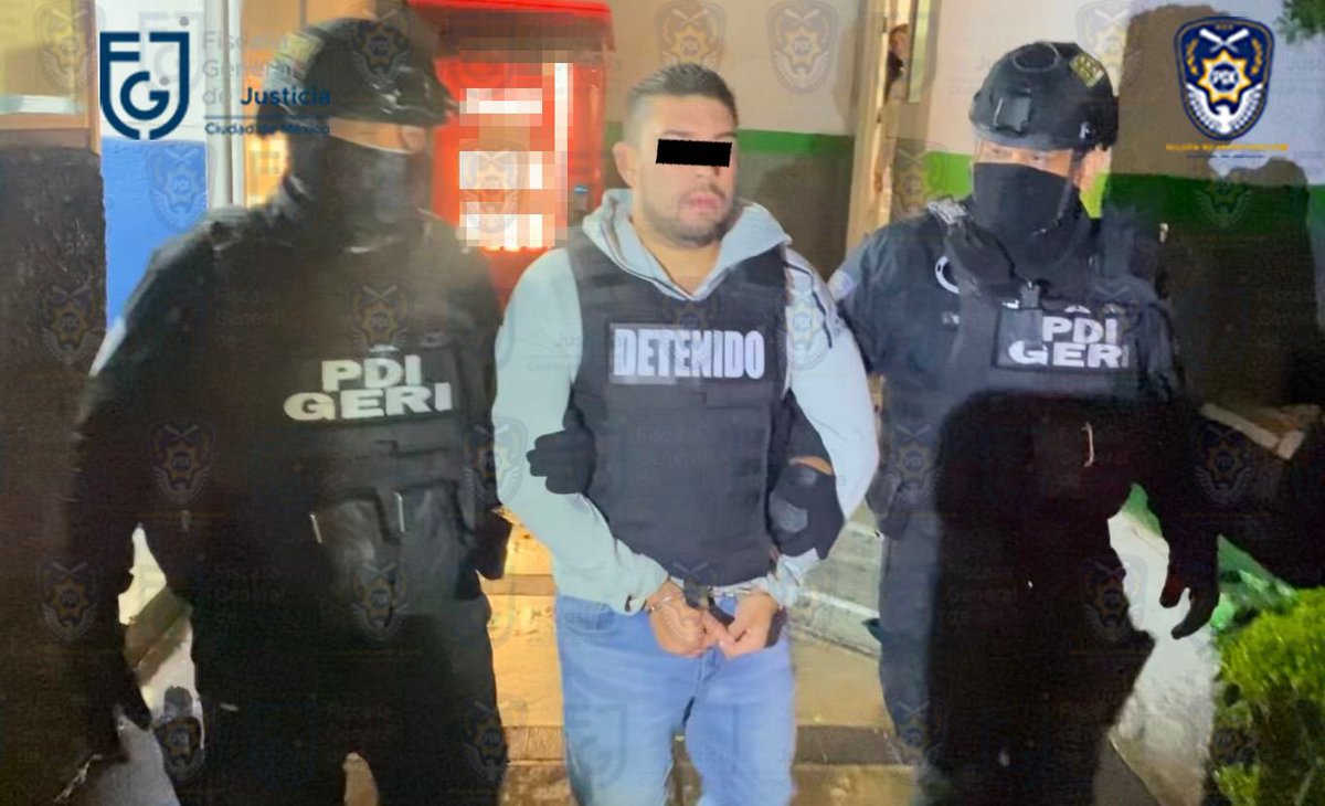 FiscaliaCDMX's tweet photo. La #FiscalíaCDMX informa que agentes de @PDI_FGJCDMX pusieron a disposición de un juez de control en el Reclusorio Norte, a Jesús "N". El Ministerio Público le formulará imputación por su probable participación en narcomenudeo, portación de arma de fuego y cohecho https://t.co/wnJ8XZQPPY