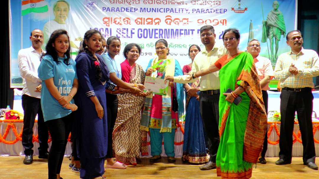 #Localselfgovernmentday 2023
Sattvic SOUL Foundation  paradeep team felicitated at paradeep. 
Thanks to  Paradeep Municipality for this honor.  Thanks to our volunteers.
<a href="/SATTVIC_SOUL/">Sattvic Soul Foundation</a> 

<a href="/PdpMnc_2002/">ParadeepMunicipality</a> 
<a href="/HUDDeptOdisha/">H & UD Dept</a> <a href="/sudaodisha/">SUDA-Odisha</a> <a href="/CMO_Odisha/">CMO Odisha</a> <a href="/CollectorJspur/">DM_Jagatsinghpur</a>
<a href="/GuhaIas/">Poonam T Guha, IAS</a> <a href="/MoSarkar5T/">MoSarkar 5T</a>