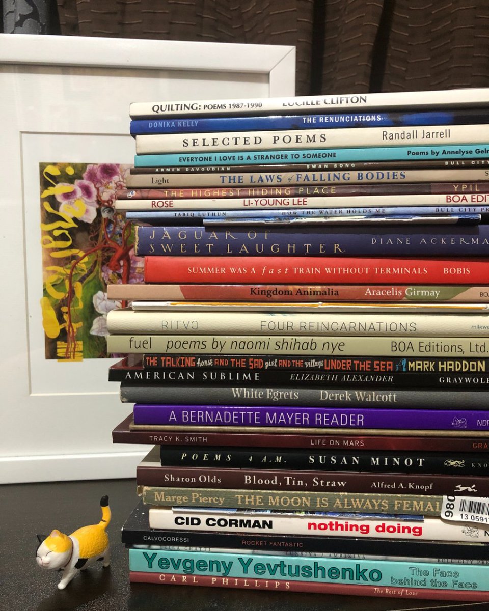 readalittlepoem's tweet image. 📚 31 Days, 31 Books :: #TheSealeyChallenge2023 📚
 
What a month it has been. Thank you to The @SealeyChallenge and to these poets whose books kept me company.

(Art by the brilliant @cmyka)
 
#TheSealeyChallenge #sealeychallenge