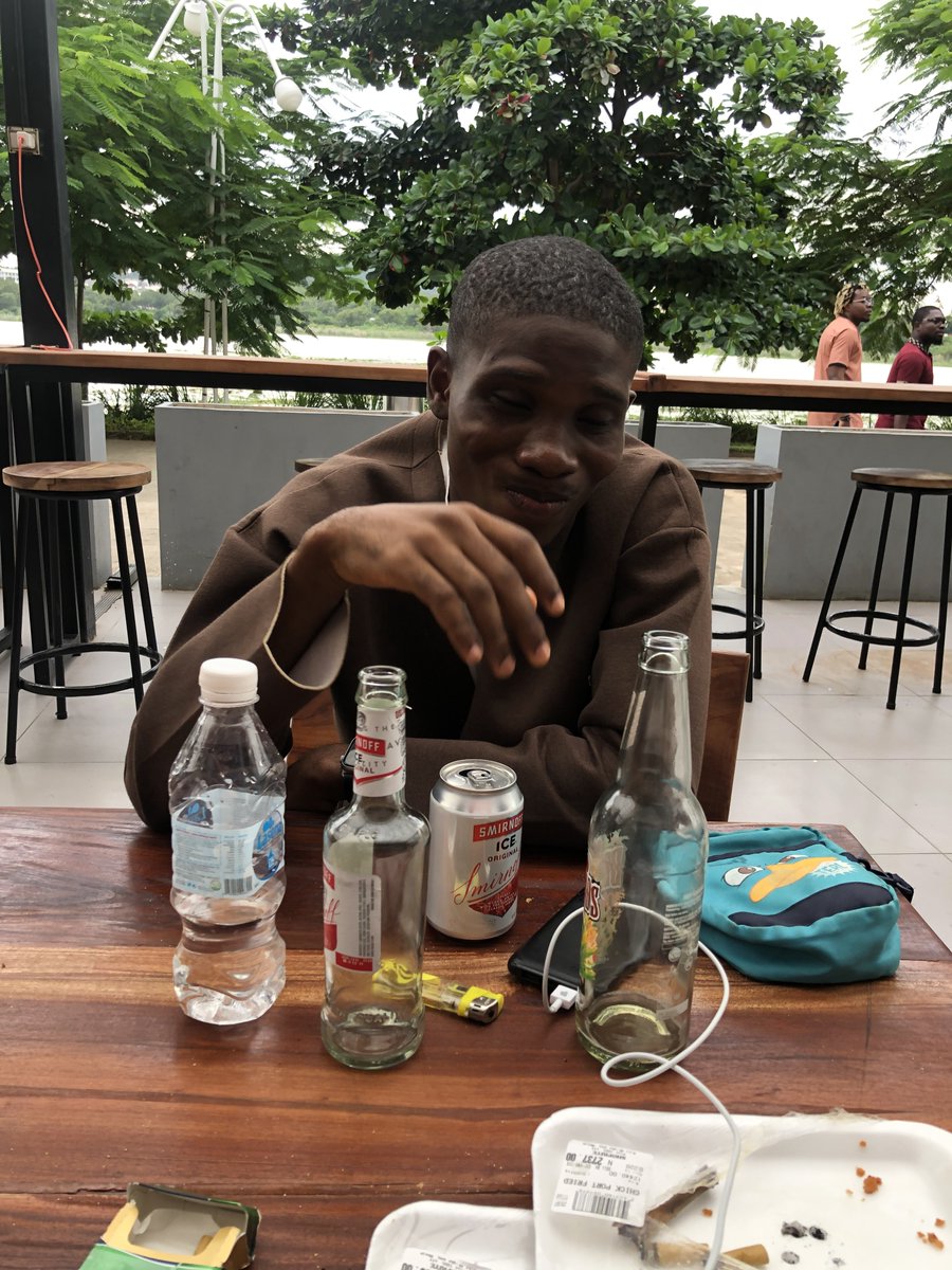 ezeooh1's tweet photo. @__theSeyram August 🗑️ https://t.co/UBlOnqscWK