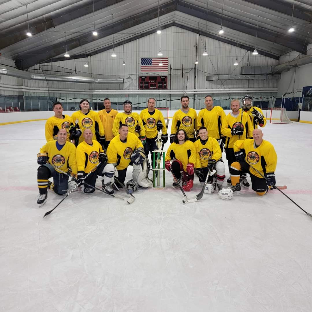Congratulations to the Man Bear Pigs - winners of the JSA Summer 2023 Adult League Cassone Division 🏒🥅