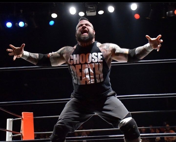 Braddock420's tweet photo. Just inked a new deal with an Upstart...
The meanest fuckin rookie in the business
#bloodfighter #antiicon #ChooseDeath https://t.co/HO1rsIgadU