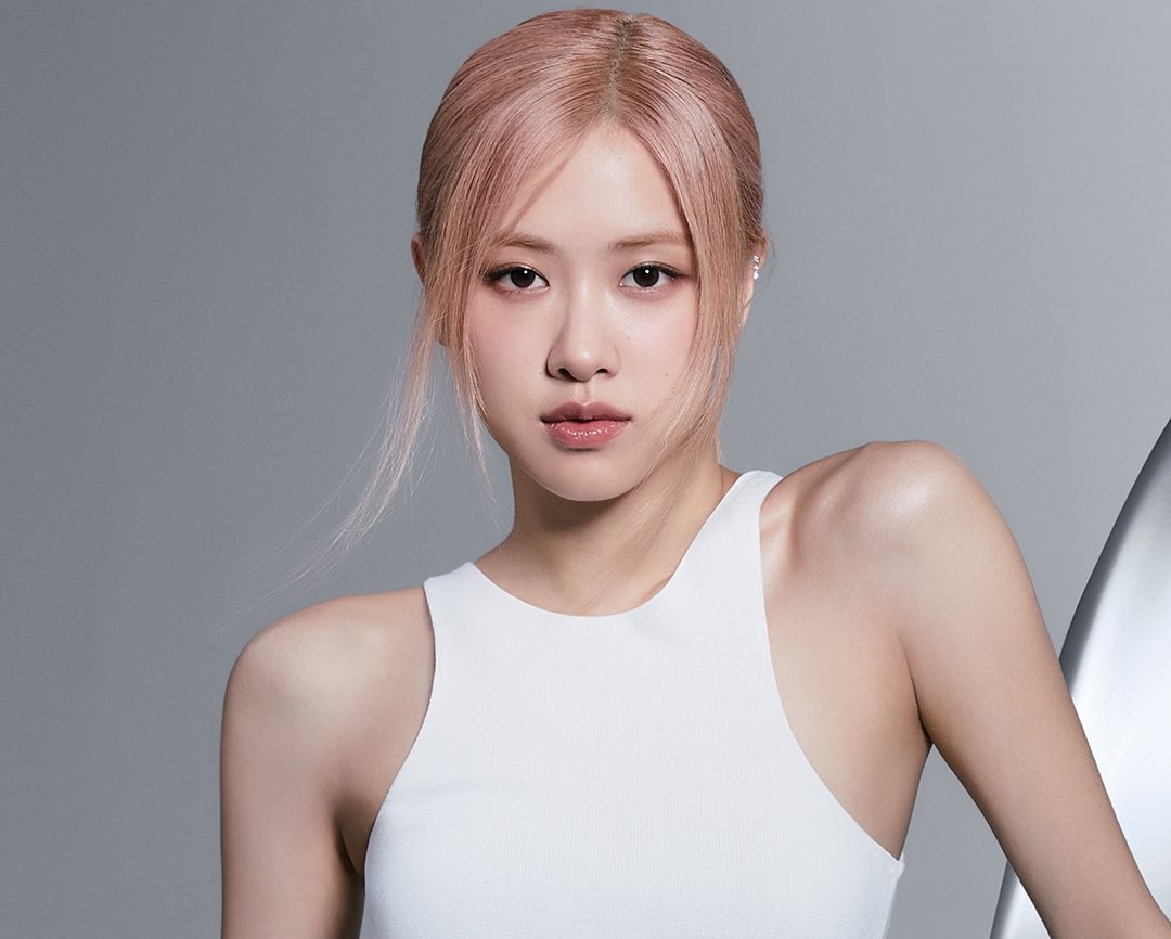 roseannepics's tweet photo. rosé for sulwhasoo https://t.co/DY0rTt3ARe