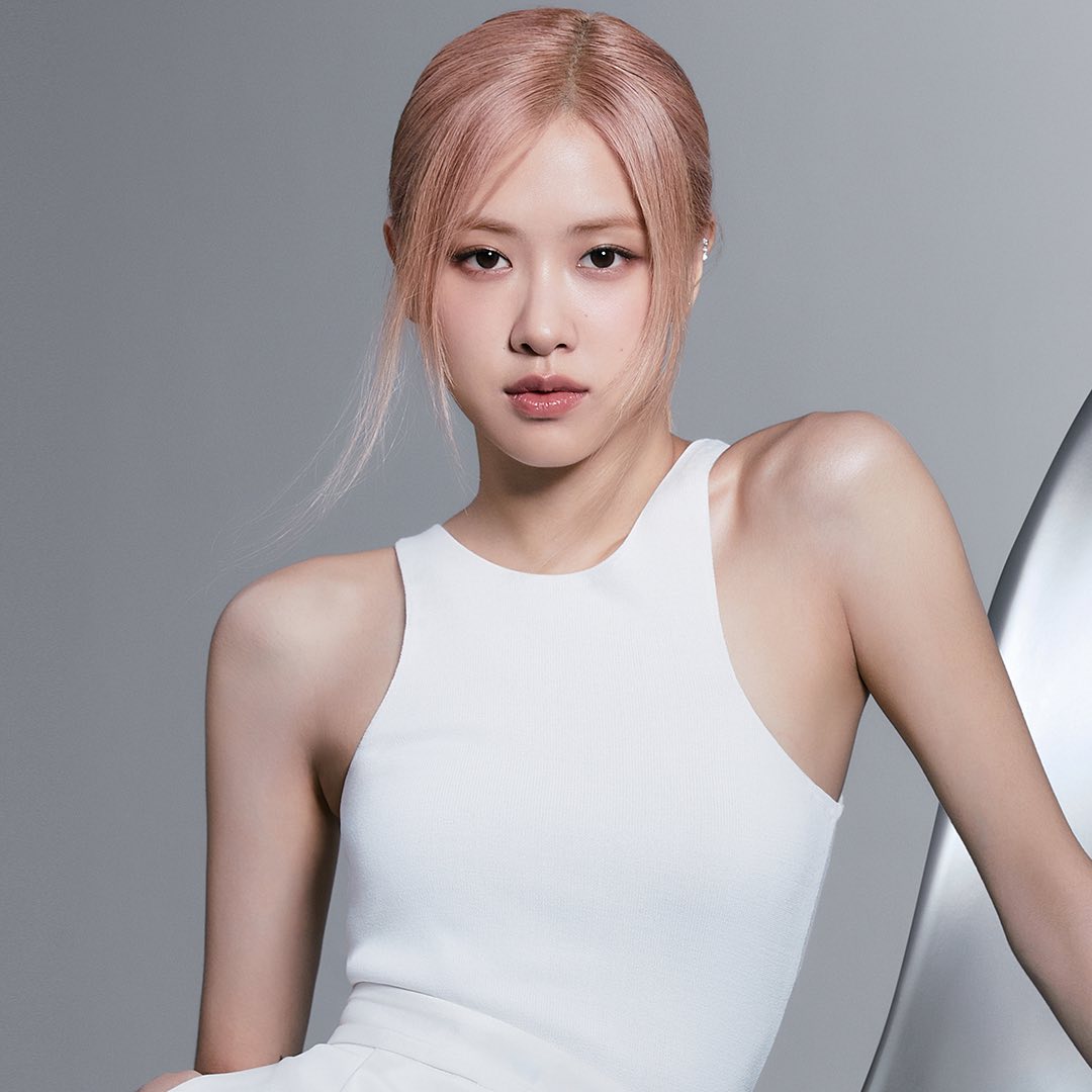 rosé pics tweet media